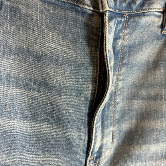 AMERICAN EAGLE Sz  16 Super High Rise Flare Distressed Light Wash Jeans NEW - Picture 5 of 10